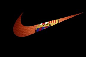 九游娱乐下载-足球豪门争霸，争夺胜利激烈异常，足球联赛豪门