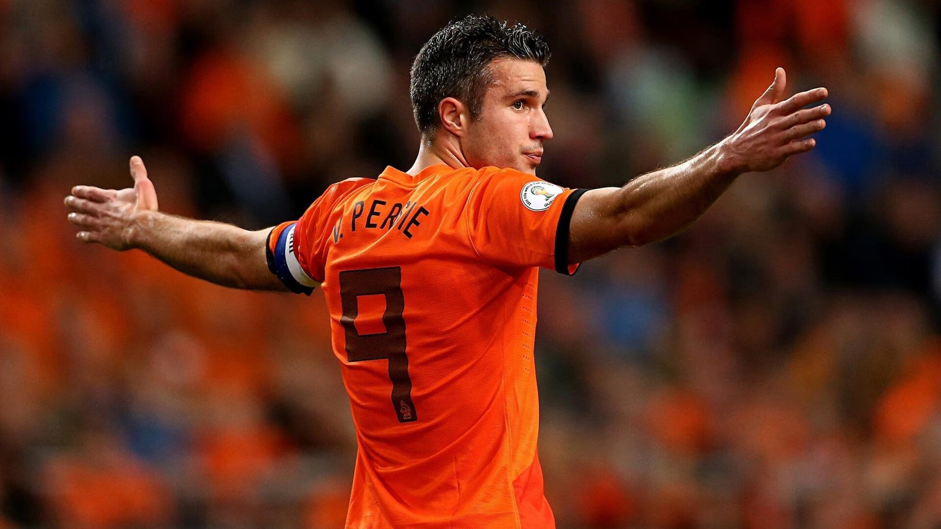 严格裁判体系:确保每一局比赛的公正性,严格遵守比赛规则 坚决服从裁判